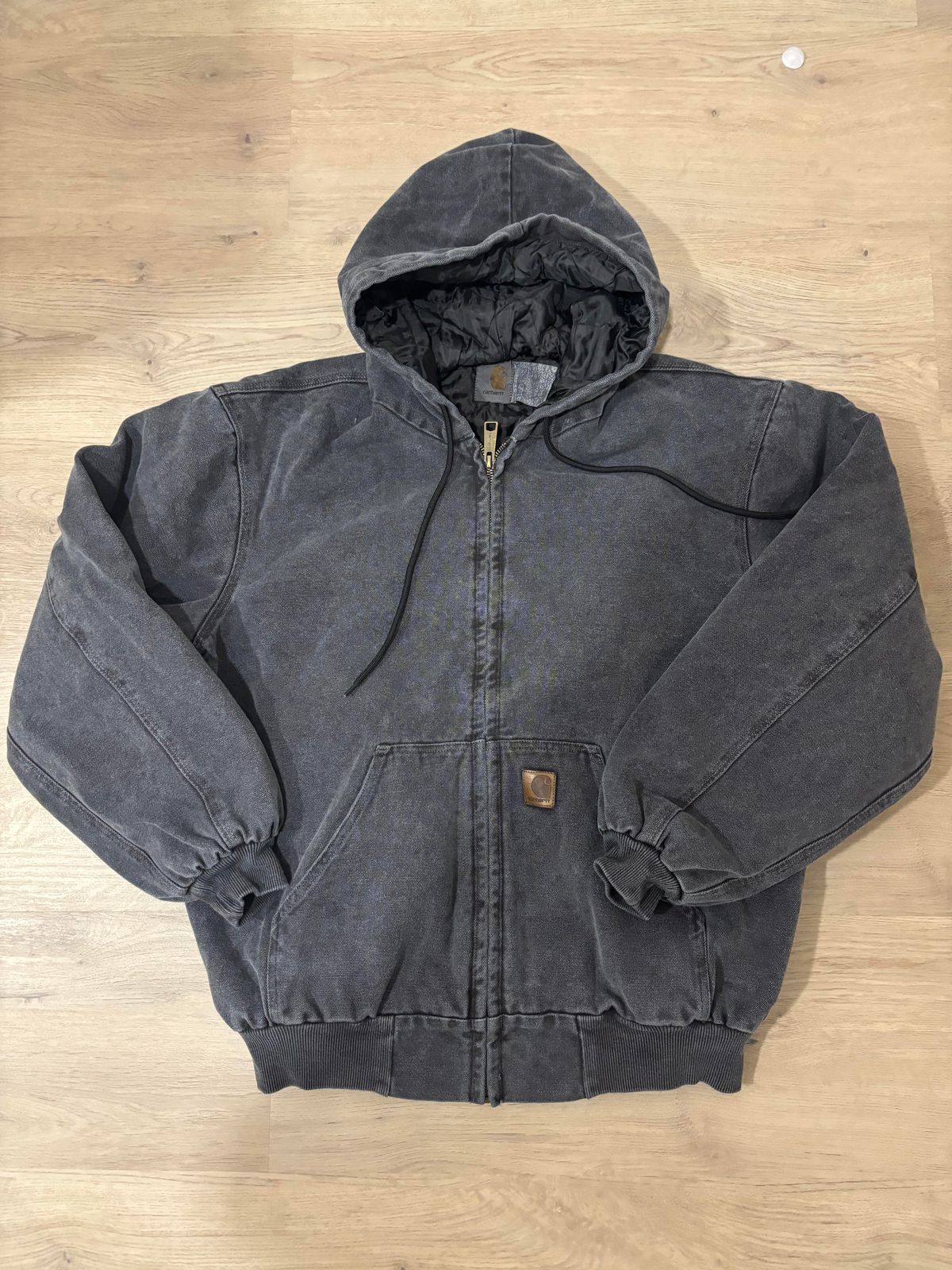 Small 4kg Mulebuy Haul | Patagonia Carhartt Fox ~€50 Ship — photo 2 of 8