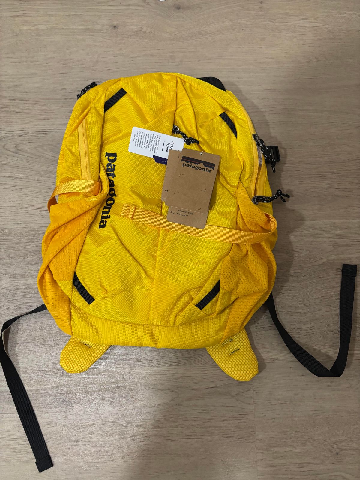 Small 4kg Mulebuy Haul | Patagonia Carhartt Fox ~€50 Ship — photo 4 of 8